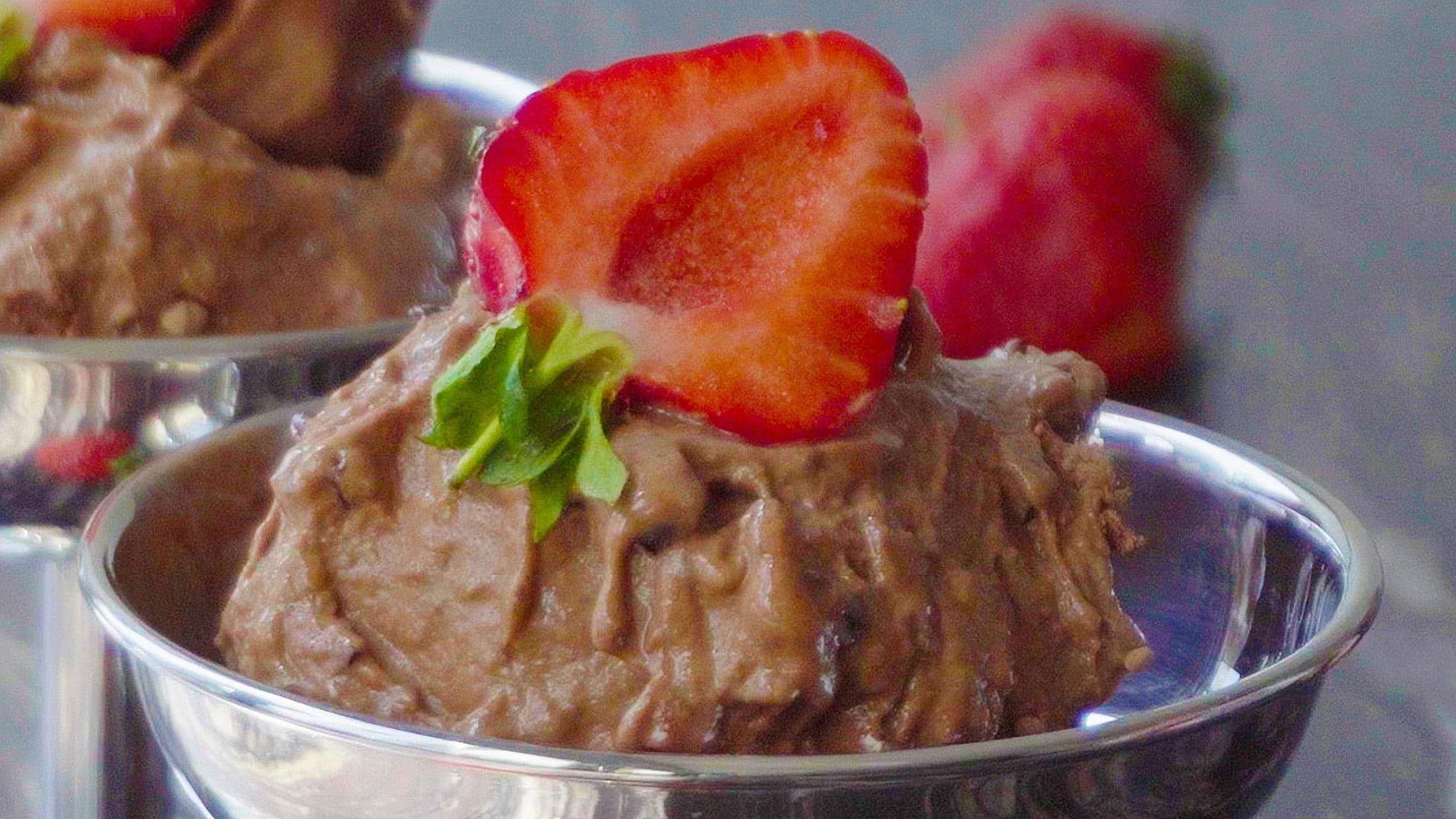 Dwuskładnikowe lody czekoladowe